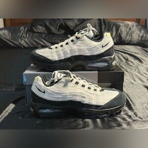 Men's Size 12.5 - Nike Air Max 95 'Big Bubble - Family Reunion France'
